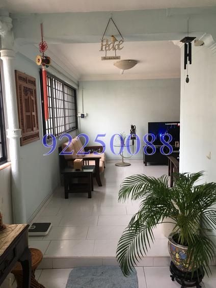 Yishun Street 61 thumbnail photo